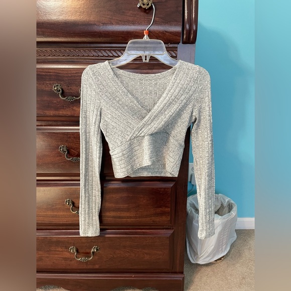 Tops - Cropped Grey Criss Cross Top